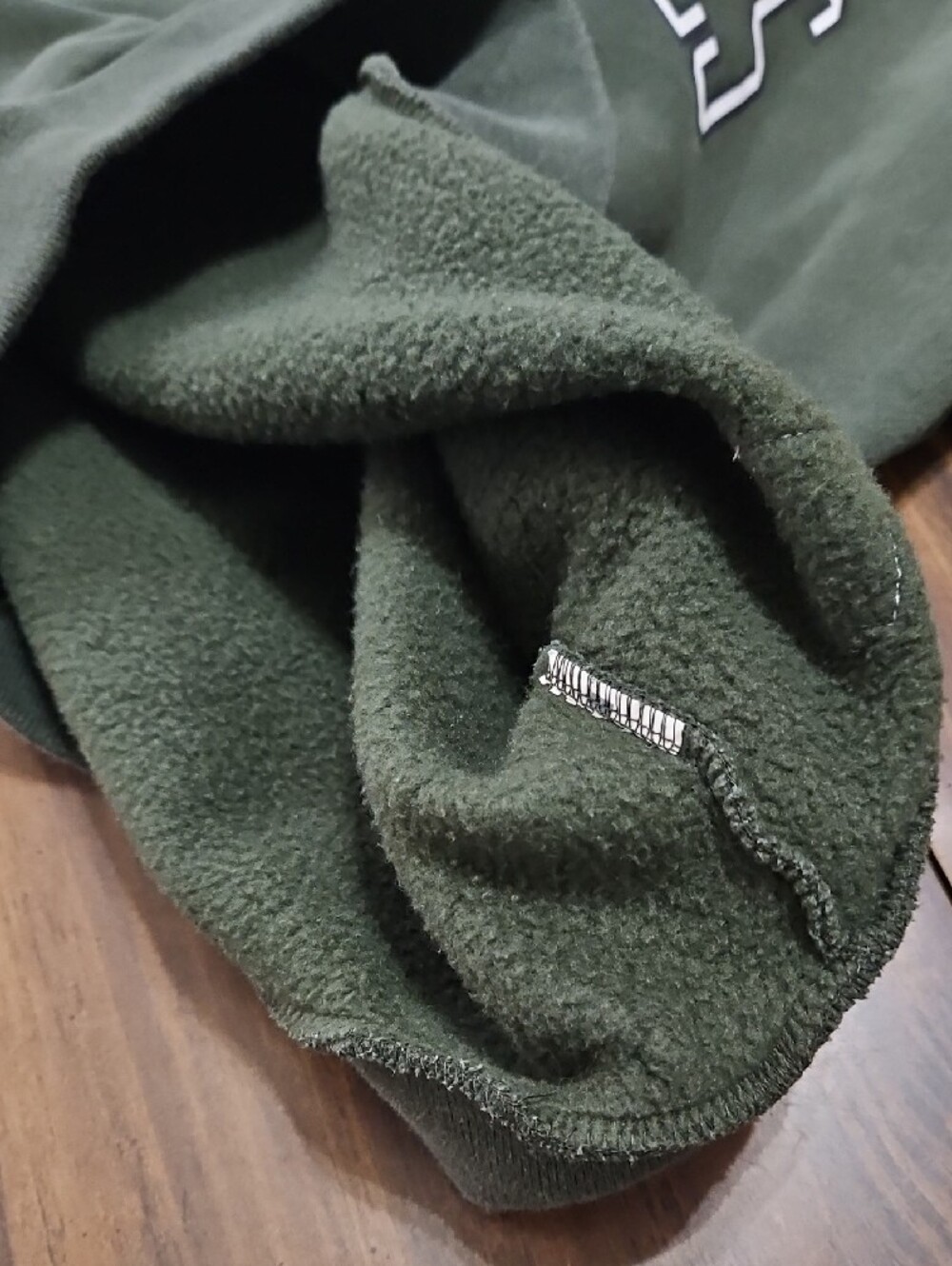 Hollister Olive Green "Los Angeles" Crewneck Sweatshirt - Picture 7 of 8